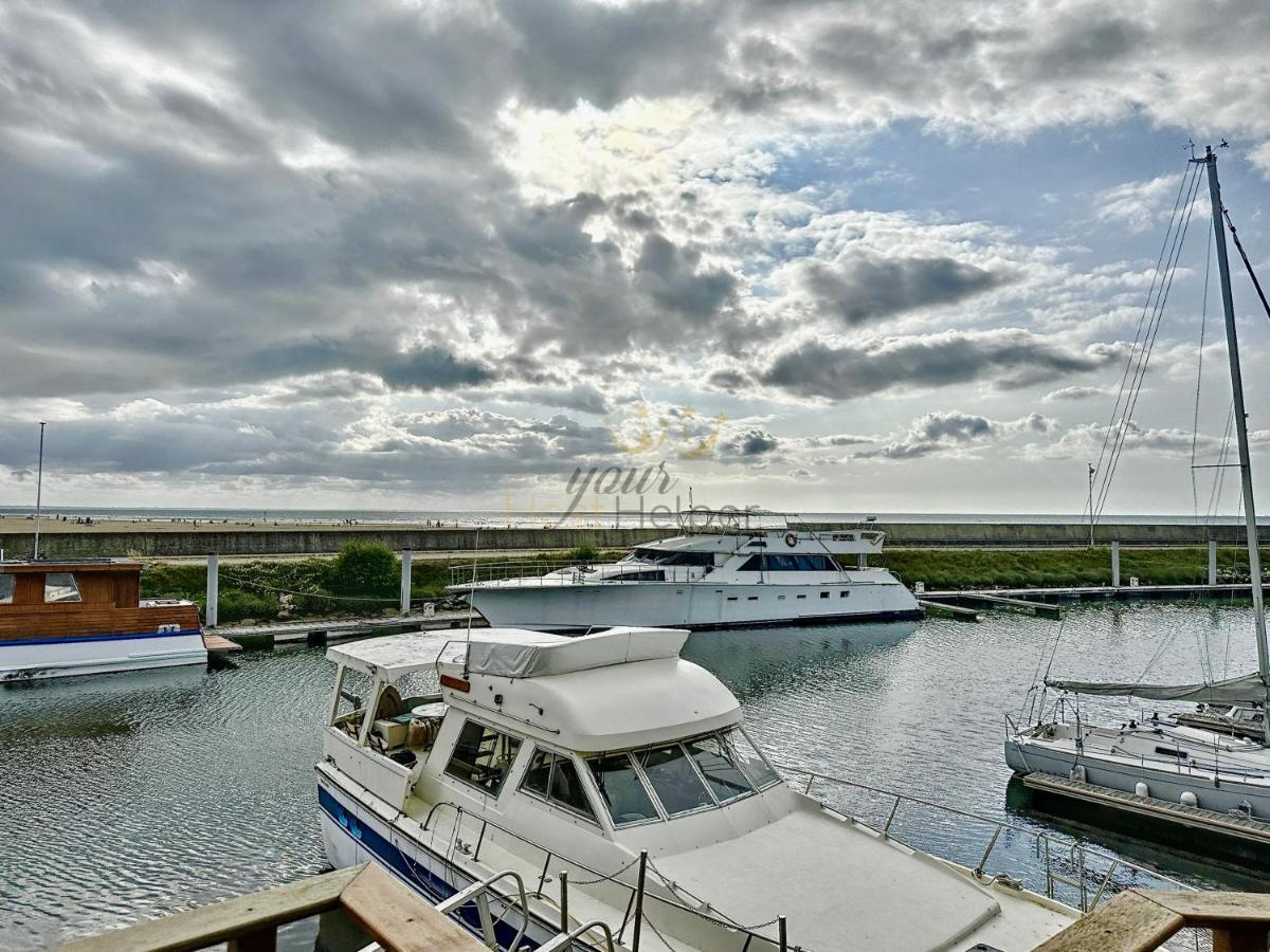 Le Yacht Yourhosthelper Deauville Exteriör bild